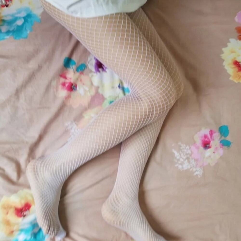 White Fishnets - Picture 4 of 6